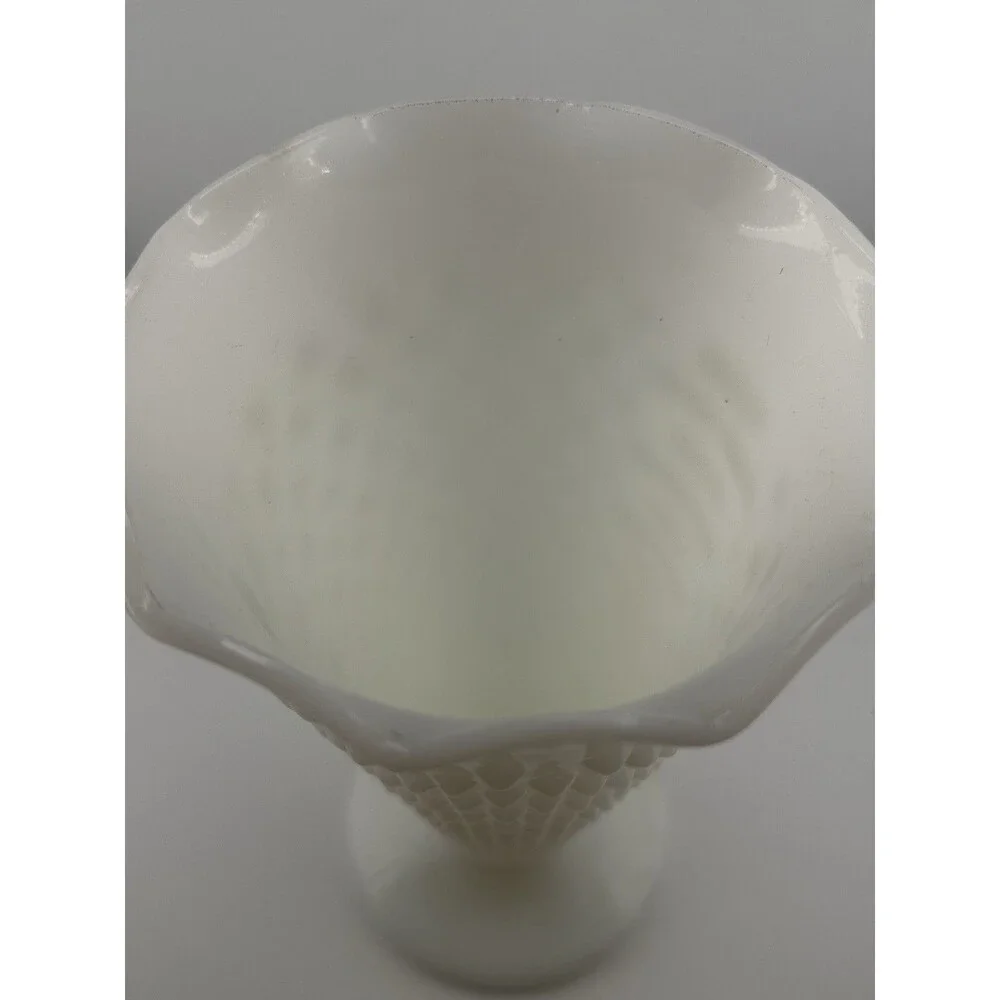 Vintage Anchor Hocking Milk Glass Hobnail Vase Scalloped Rim 9.5” Footed White